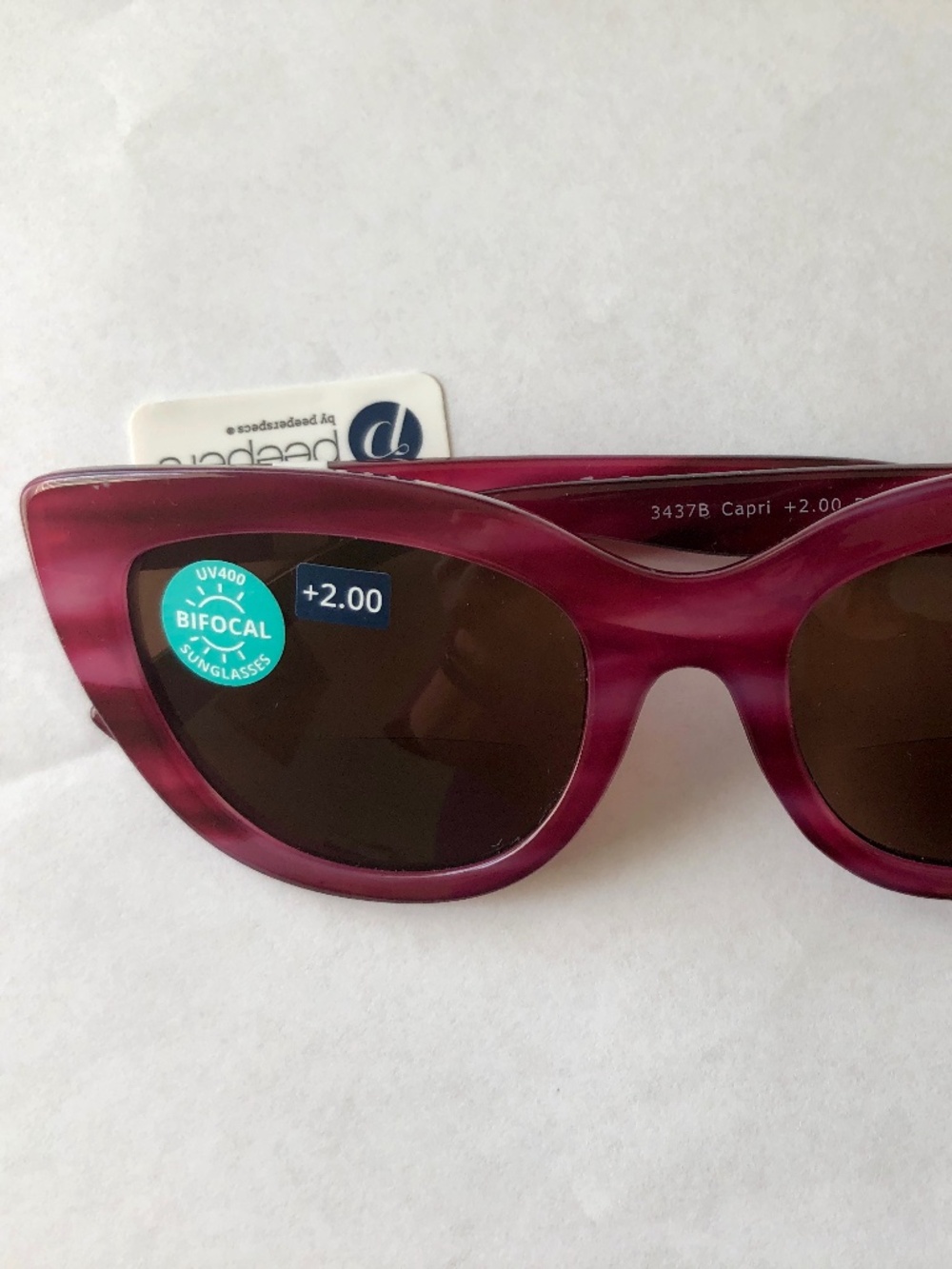NEW MAGENTA CAPRI PEEPERS CAT EYE UV400 BIFOCAL SUN GLASS READERS +2.00